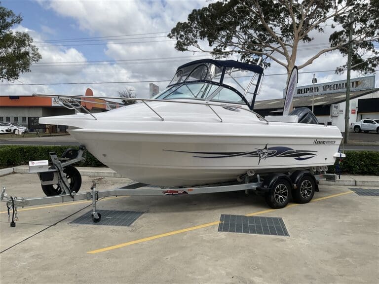 Haines Hunter 595 OFFSHORE - Boats and Marine > Trailable Boat