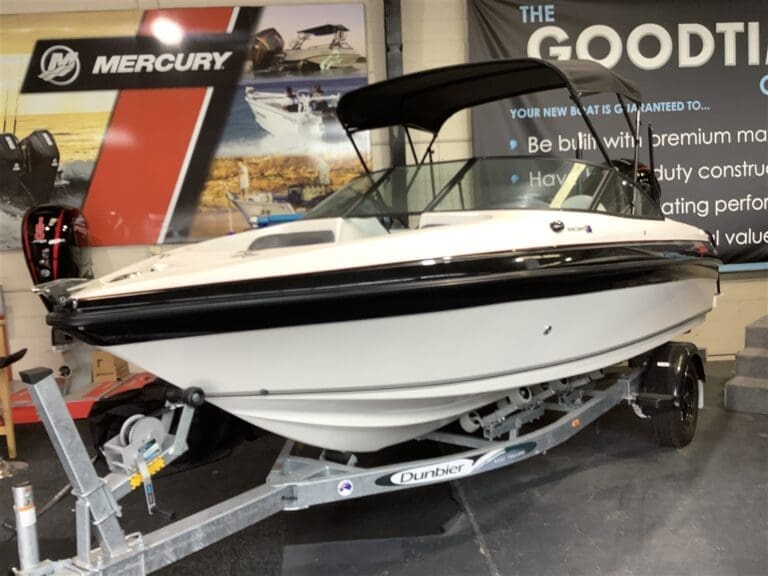 Haines Signature 550BR - Boats and Marine > Trailable Boat