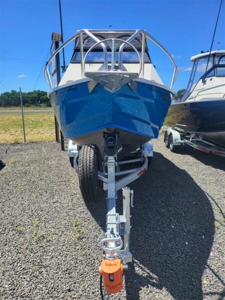 Bar Crusher CUDDY - Boats and Marine > Trailable Boat