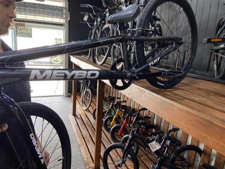 Meybo 24 TLNT EXPERT XL - Bikes and E-Bikes > Road Bikes