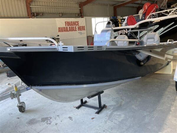 Bluefin BARRACUDA 480 SIDE CONSOLE - Boats and Marine > Trailable Boat