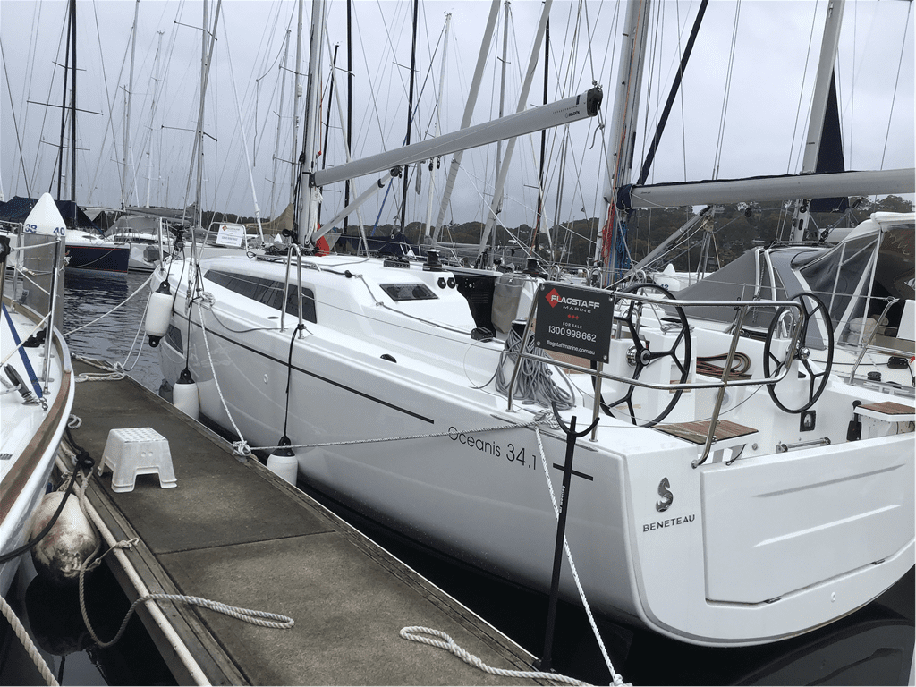 Beneteau OCEANIS 34.1 - Boats and Marine > Trailable Boat