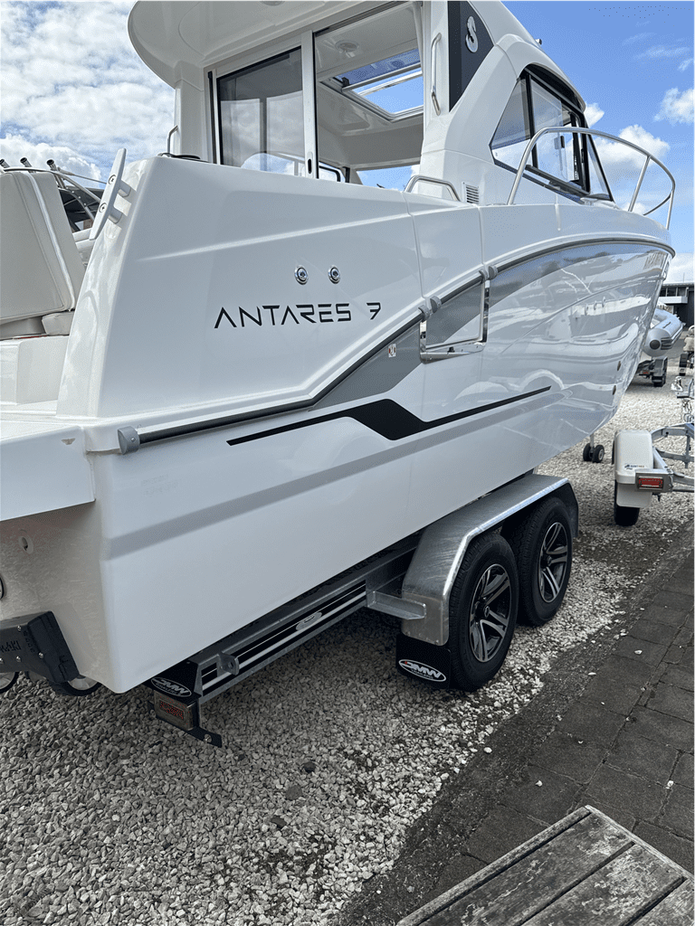 Beneteau ANATARES 7 OB - Boats and Marine > Trailable Boat