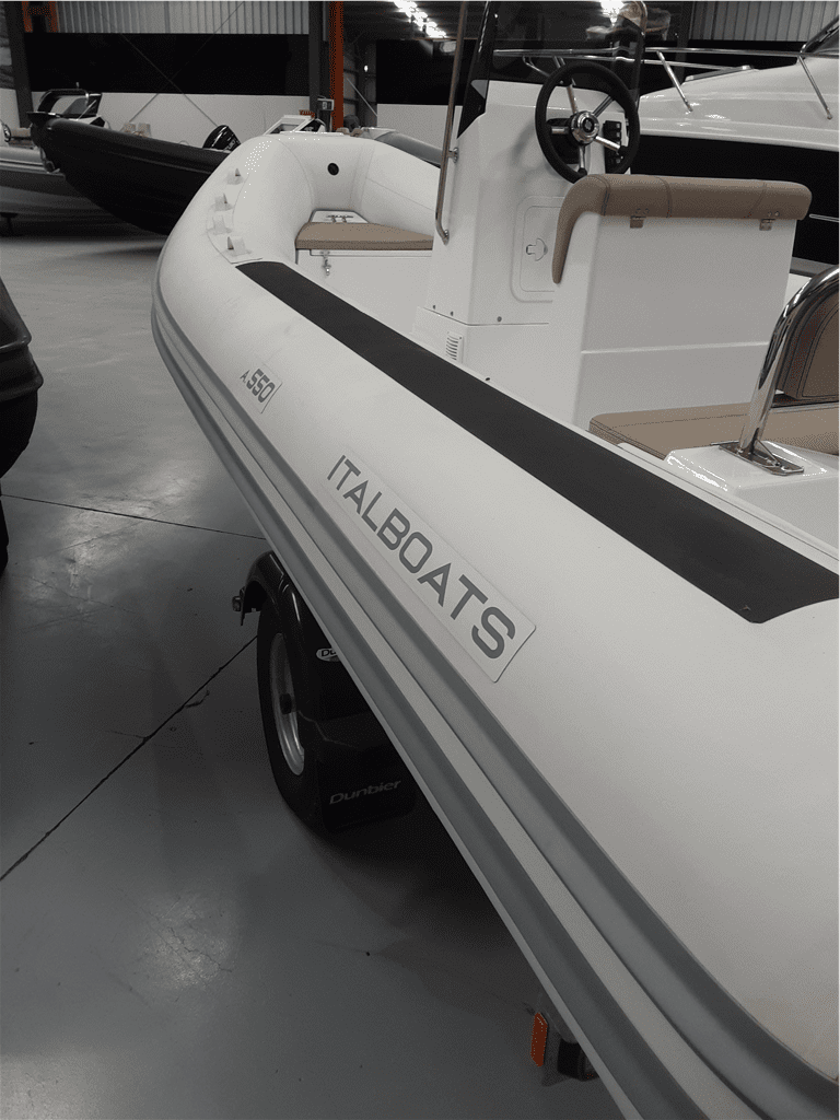 Italboats 550AV - Boats and Marine > Rigid Inflatable Boats