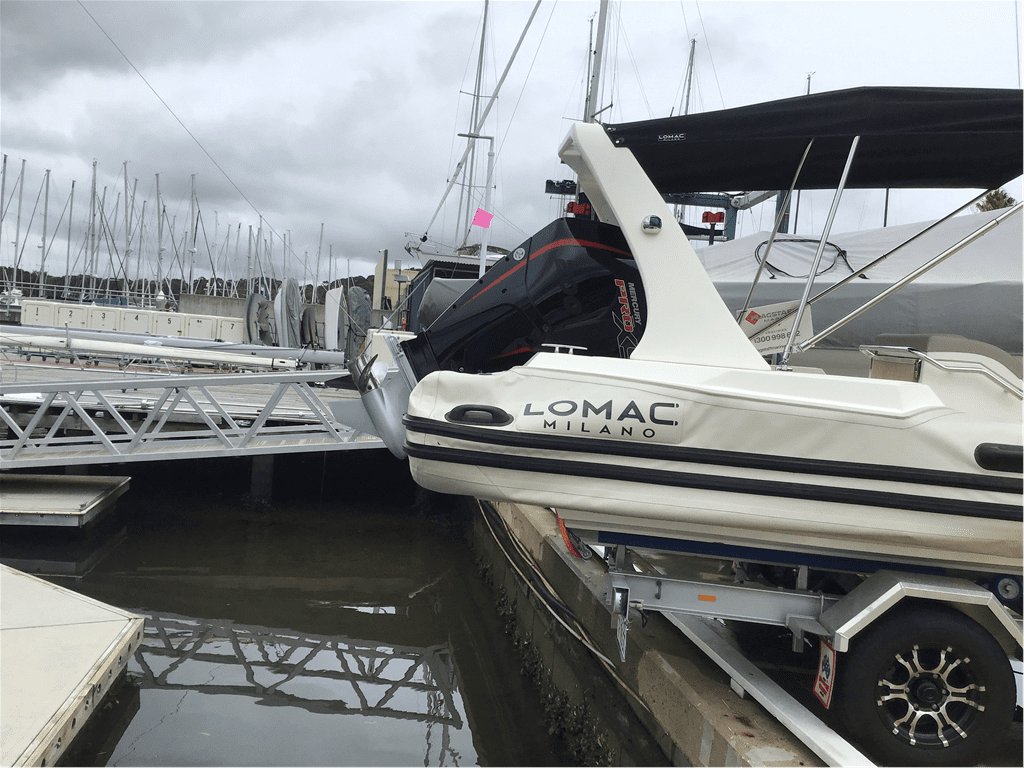 Lomac 710 TURISMO - Boats and Marine > Trailable Boat