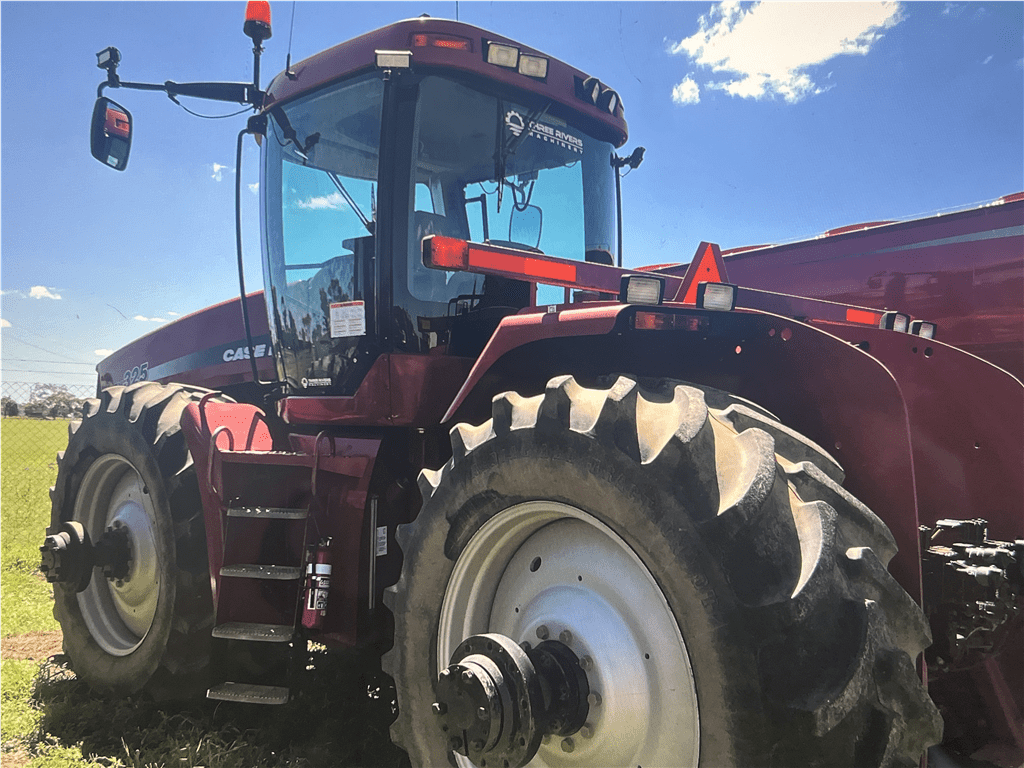Case IH STEIGER 325 - Agriculture and Outdoor