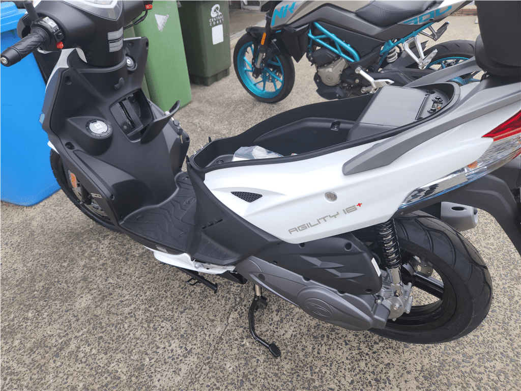 Kymco AGILITY 16+ 200i ABS - Motorbikes and Sccoters
