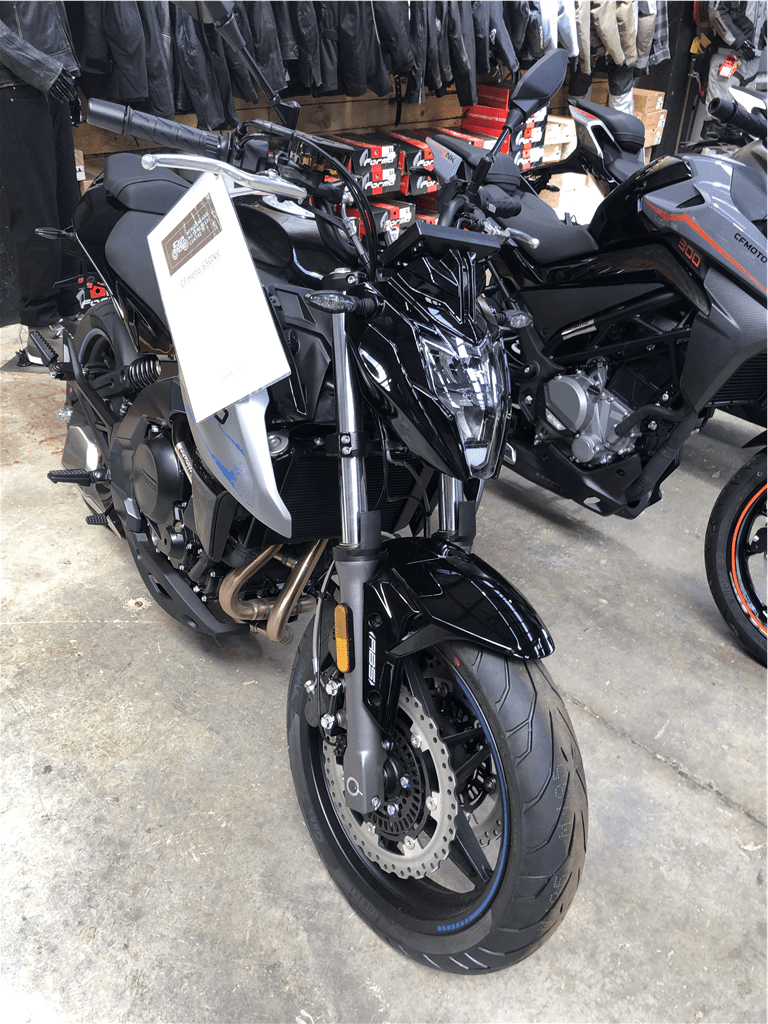 CFMoto 650 NK ABS - Motorbikes and Sccoters