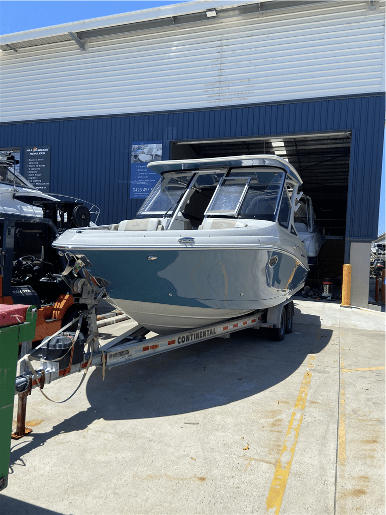 Crownline FINSEEKER 260 - Boats and Marine > Trailable Boat