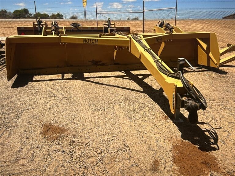 Eagle I Machinery 18' TLL 42' - Agriculture and Outdoor > Other Agricultural Equipment