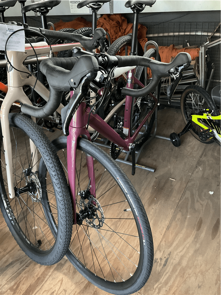 Cannondale SYNAPSE CARBON 3 56 - Bicycles and E-Bikes