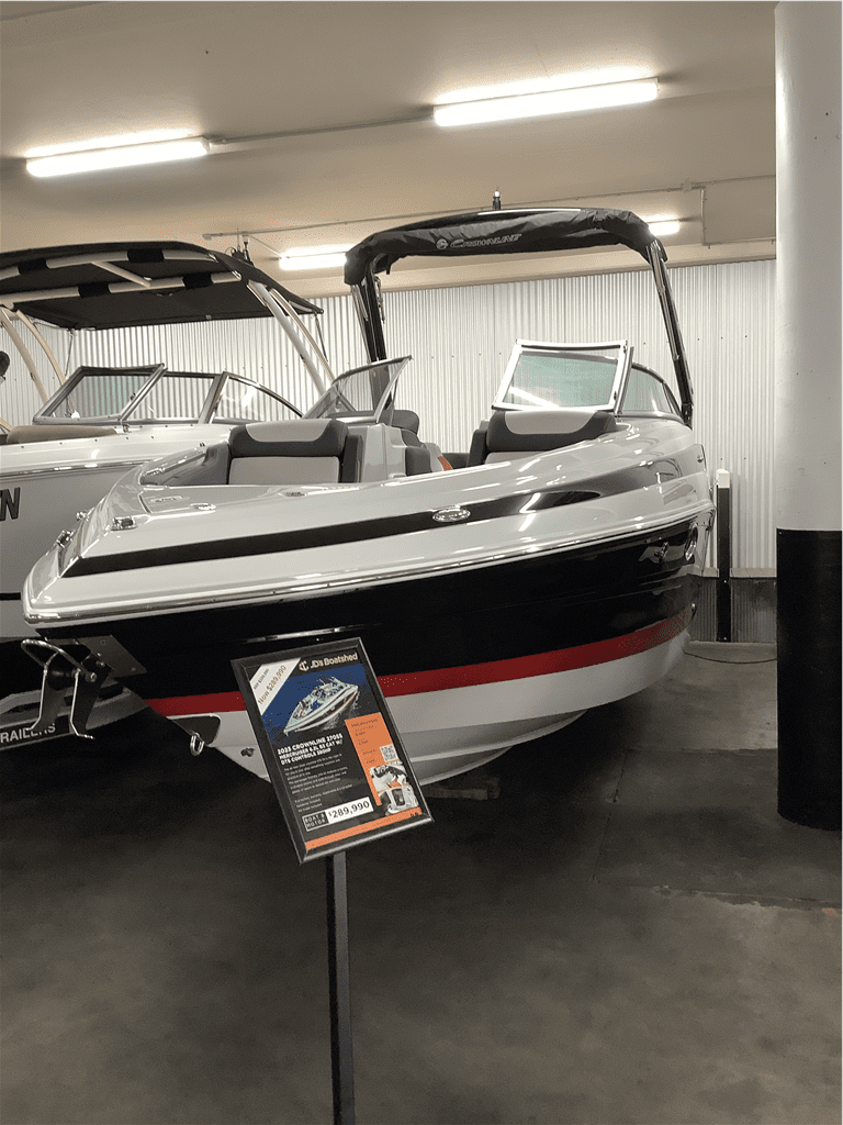 Crownline 270SS - Boats and Marine > Trailable Boat