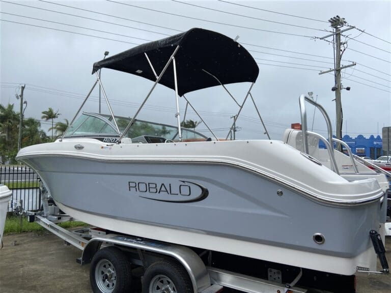 Chaparral ROBALO 207 - Boats and Marine > Trailable Boat