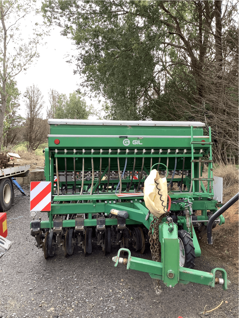 Gil 18D BOX SEEDER - Agriculture and Outdoor > Tractor Attachment
