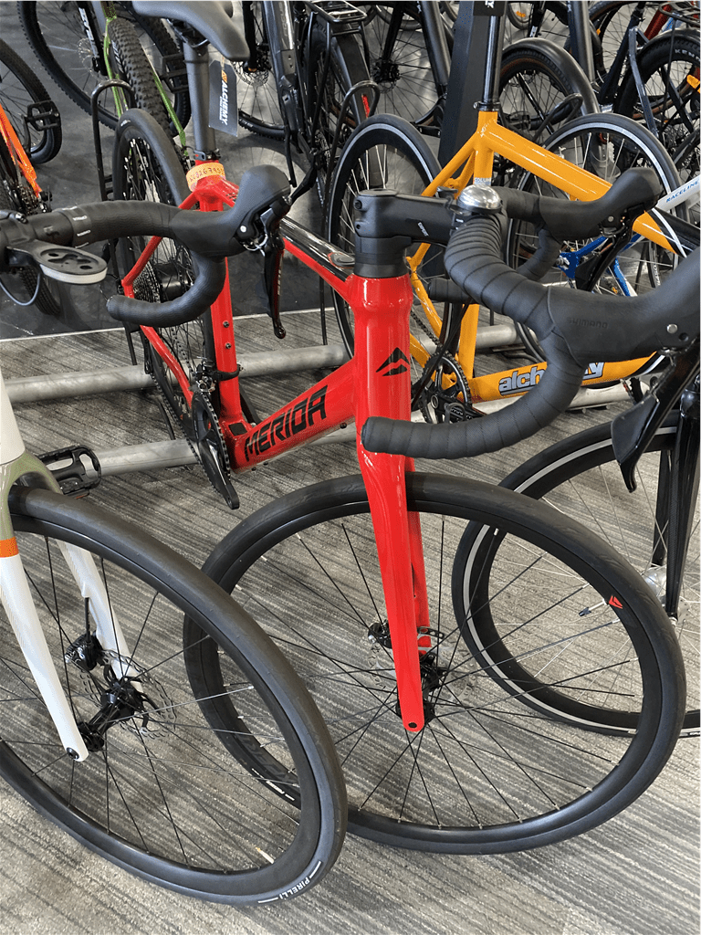 Merida eSCULTURA 400 MEDIUM RED - Bicycles and E-Bikes