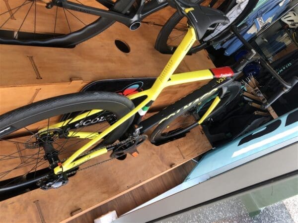 Colnago TDF V3RS CAPSULE COLLECTION YELLOW 48S - Bikes and E-Bikes > Road Bikes