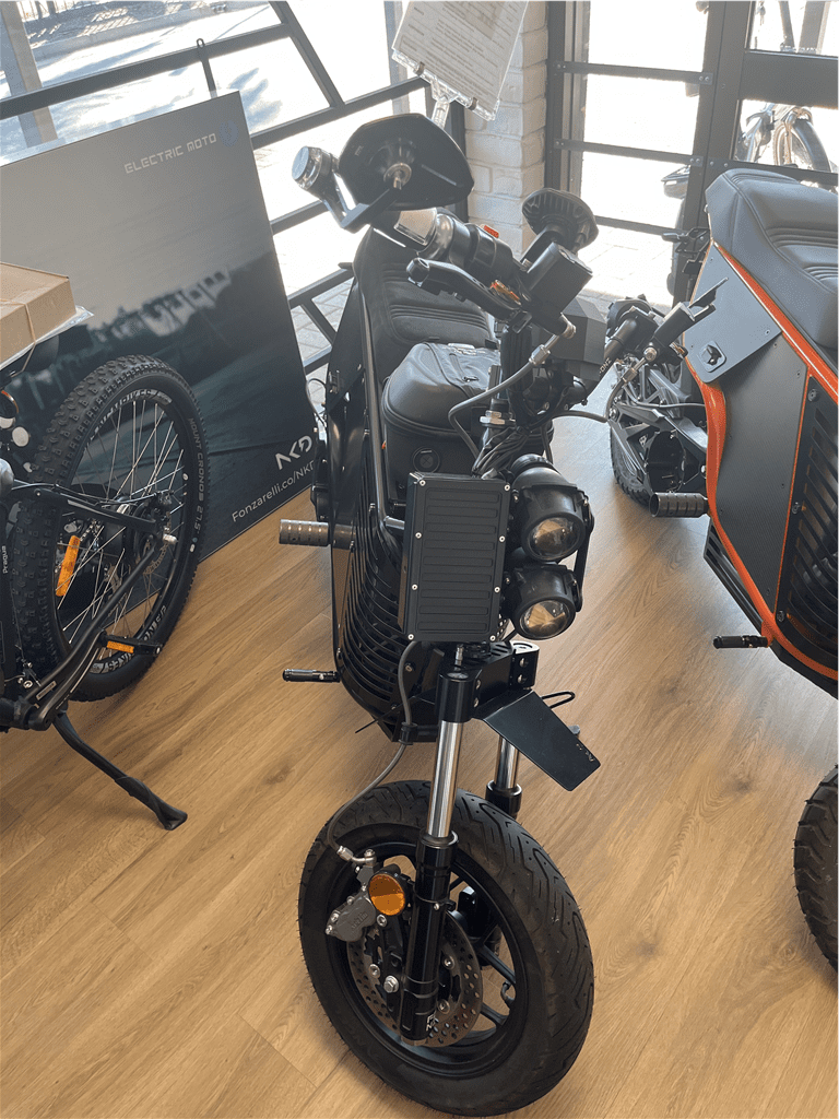 Fonzarelli 125 NKD X - Motorbikes and Scooters > Electric Moto