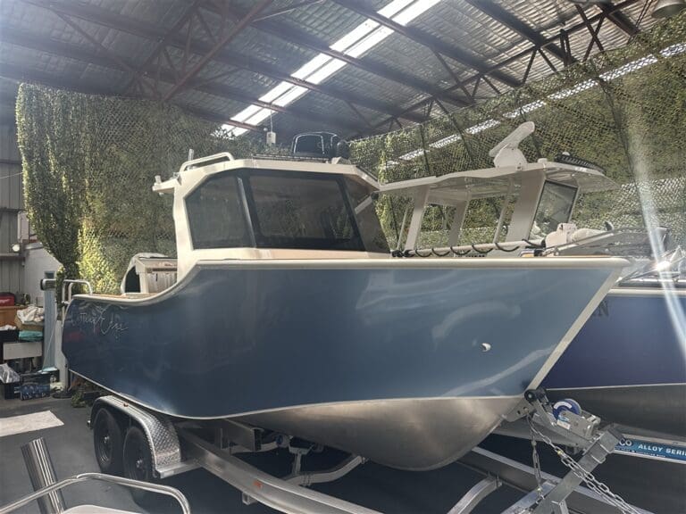 Cutting Edge 680WA - Boats and Marine > Trailable Boat