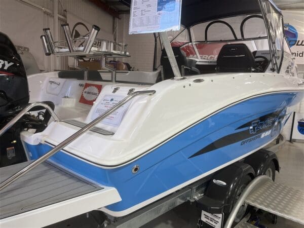 Revival 640 SPORTZ - Boats and Marine > Trailable Boat