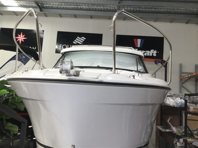 Jeanneau MERRY FISHER 695 S2 - Boats and Marine > Trailable Boat