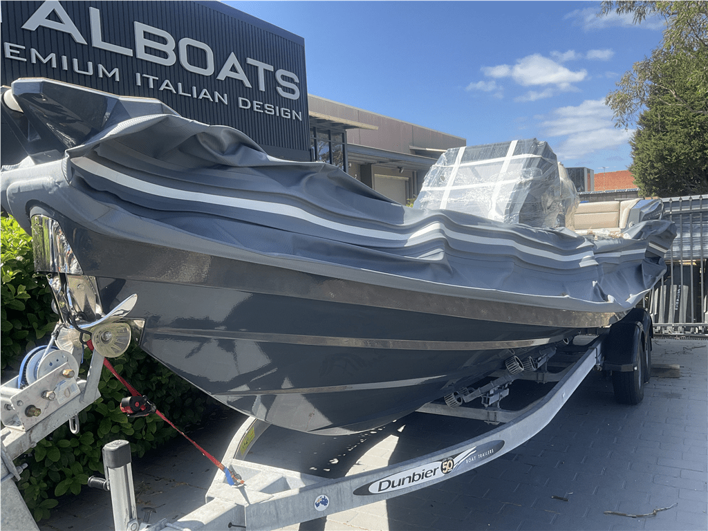 Italboats STINGHER 28 GT WIN - Boats and Marine > Rigid Inflatable Boats
