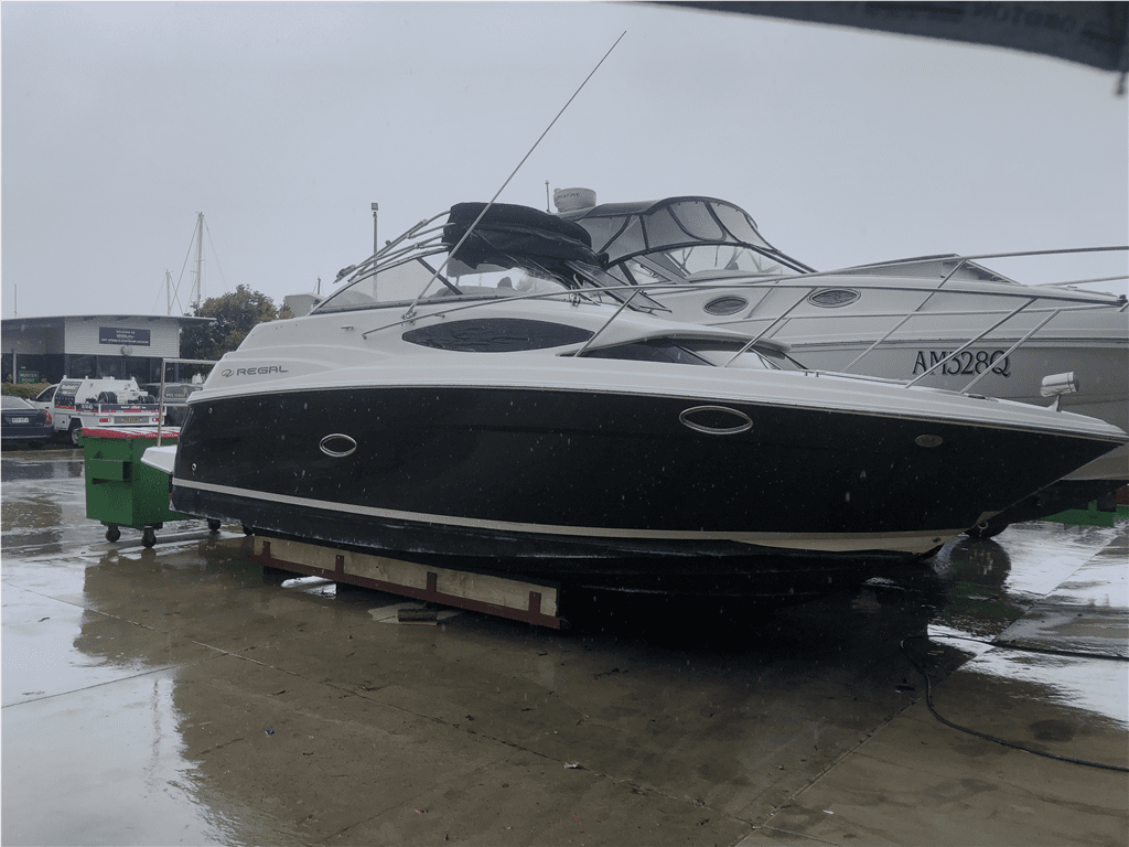 Regal 2565 - Boats and Marine