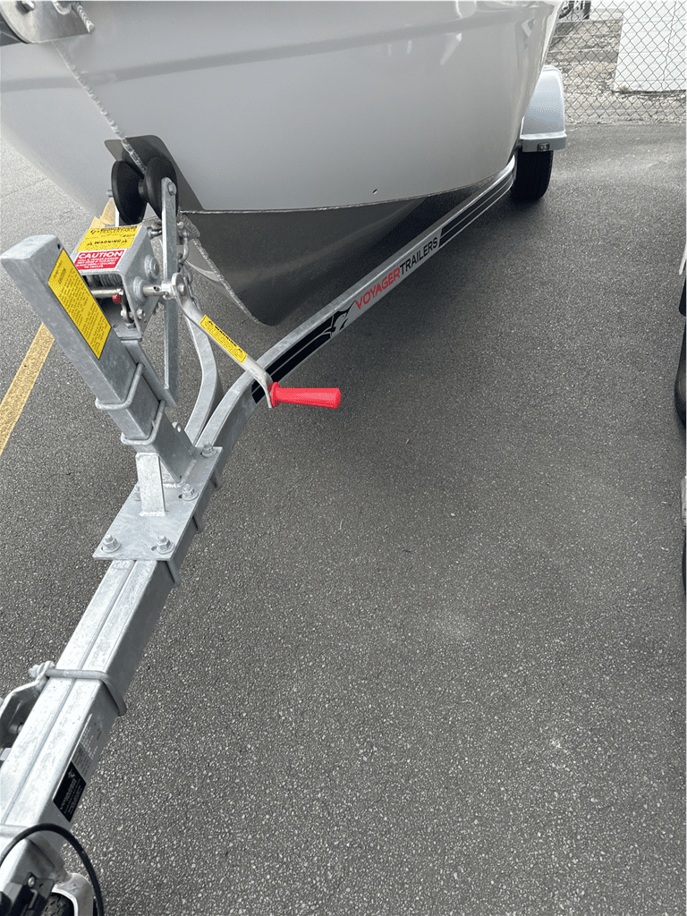 Voyager SINGLE AXLE - Boats and Marine > Boat Trailer