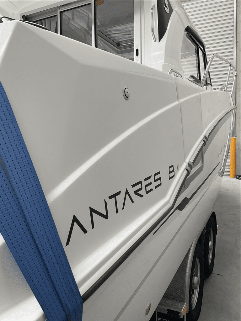 Beneteau ANTARES 8 OB V2 - Boats and Marine > Trailable Boat