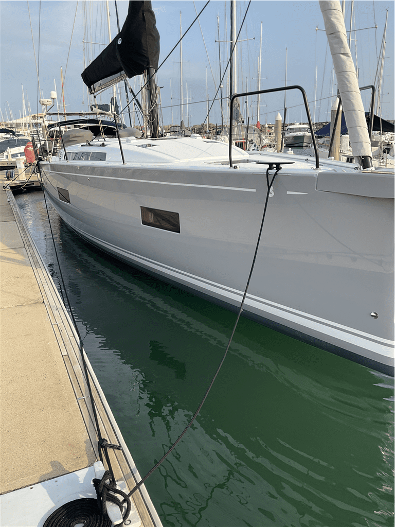Beneteau FIRST 44 - Boats and Marine >  Prestige Marine