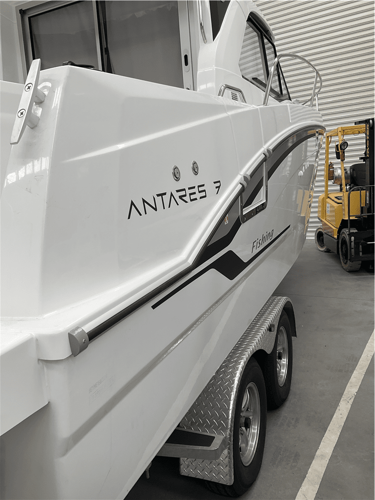 Beneteau ANTARES 7 - Boats and Marine > Trailable Boat