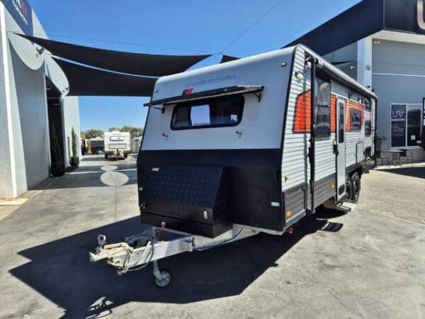 COROMAL ELEMENT 696 RTV - Caravans