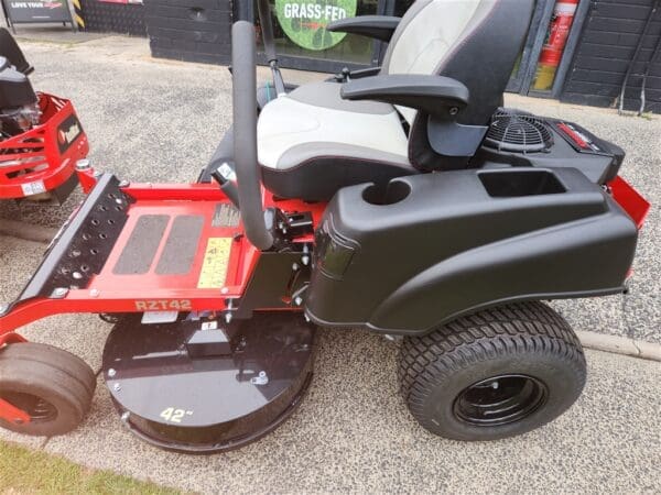 RedMax RZT42 ZERO TURN MOWER - Agriculture and Outdoor > Lawn Mowers