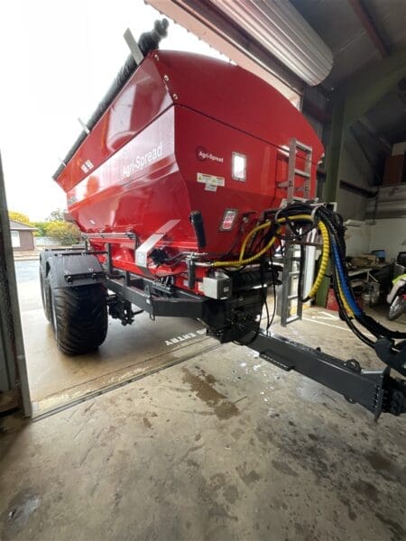 Agri-Spread AS2150 TANDEM AXLE PRECISION SPREADER - Agriculture and Outdoor > Tractor Attachment