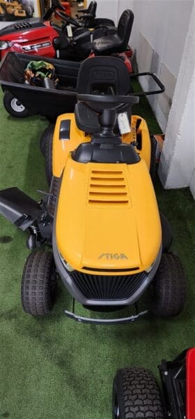 Stiga TORNADO - Agriculture and Outdoor > Lawn Mowers