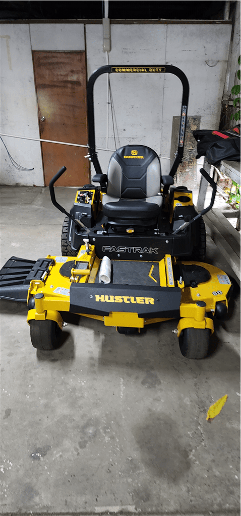 Hustler HU941740EX - Agriculture and Outdoor > Lawn Mowers