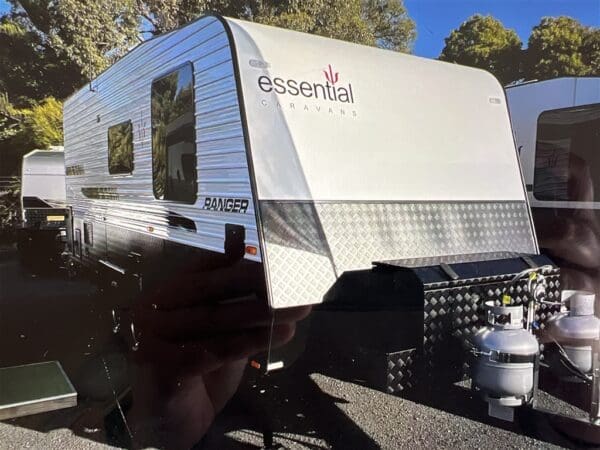 Essential RANGER 20'5 CAFÉ LOUNGE - Caravans