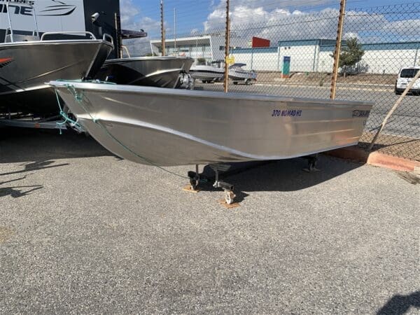 Sea Jay 370 NOMAD HS - Boats and Marine > Trailable Boat