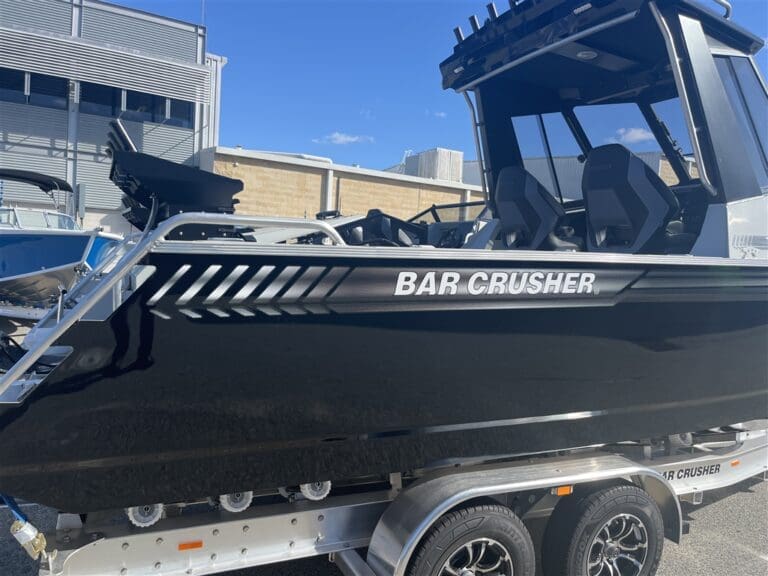 Bar Crusher 730 HT - Boats and Marine > Trailable Boat