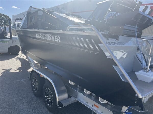 Bar Crusher 670BR - BOW RIDER - Boats and Marine > Trailable Boat