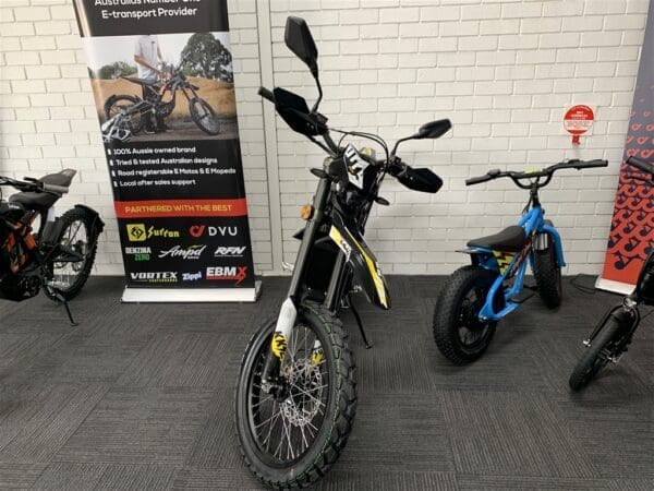 Sur Ron ULTRA BEE R - Bikes and E-Bikes >Electric Bikes