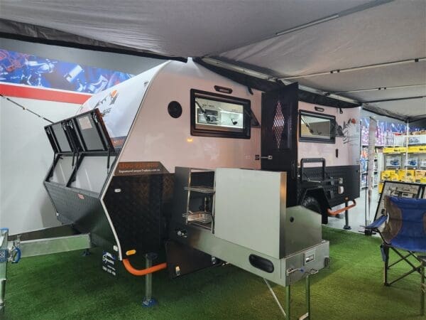 Signature SCT RUGRAT-X FAMILY CAMPER - Caravans