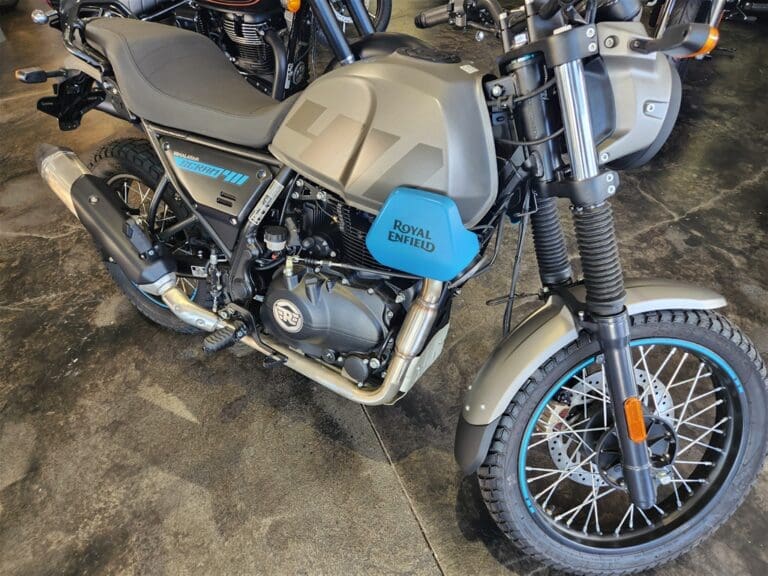 Royal Enfield SCRAM 411 - Motorbikes and Scooters > Motorcycles