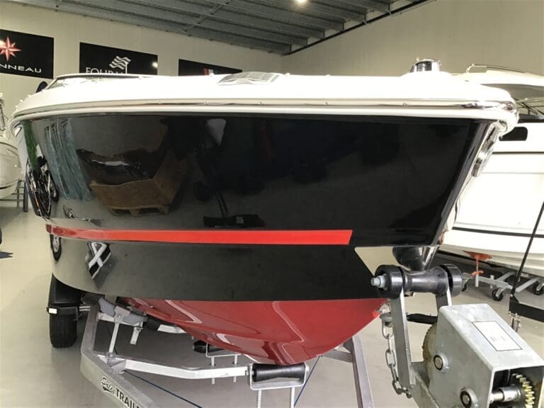 Four Winns H1 - Boats and Marine > Trailable Boat