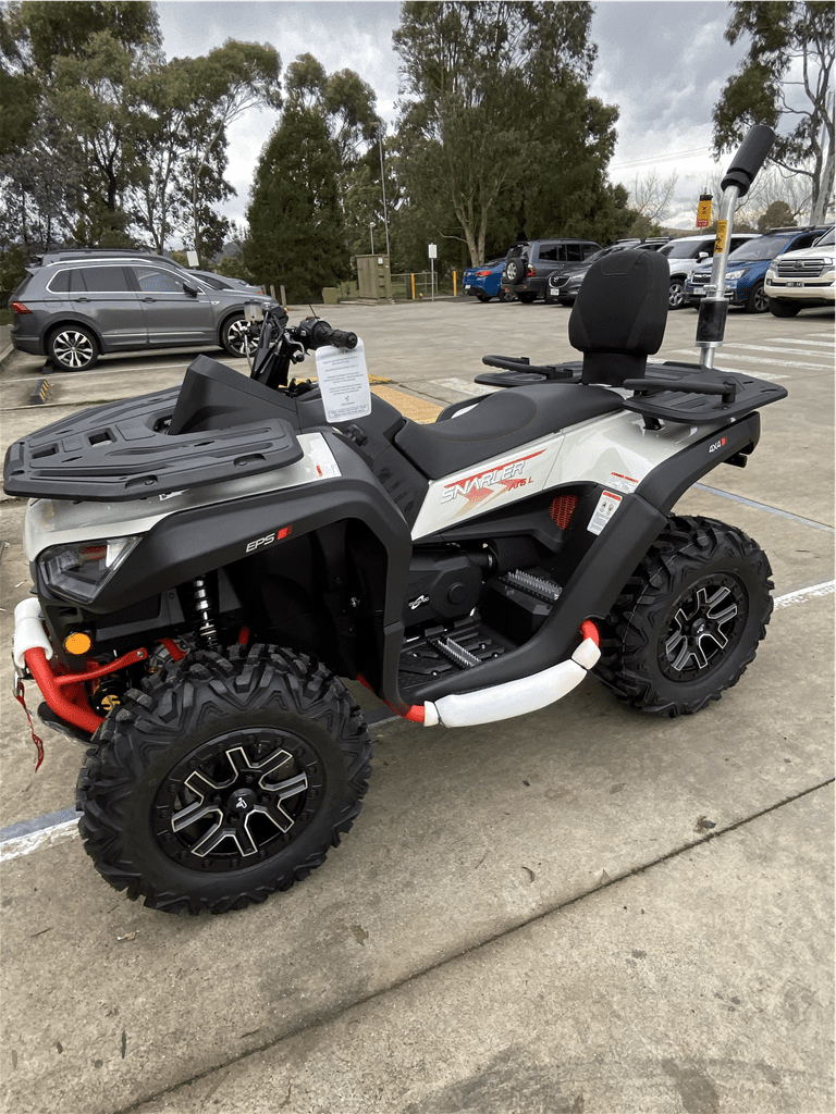 Segway Powersports ATV SNARLER AT6L FULL SPEC - Motorbikes and Scooters > Quad Bikes