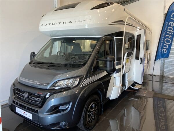 Auto-Trail SCOUT HI-LINE - Caravans