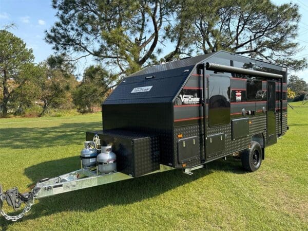 Van Cruiser Caravans X MACHINE GRANDE 17-10 - Caravans