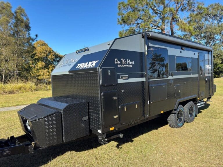 On The Move Caravans Traxx Off Road 19' Rear Door - Caravans