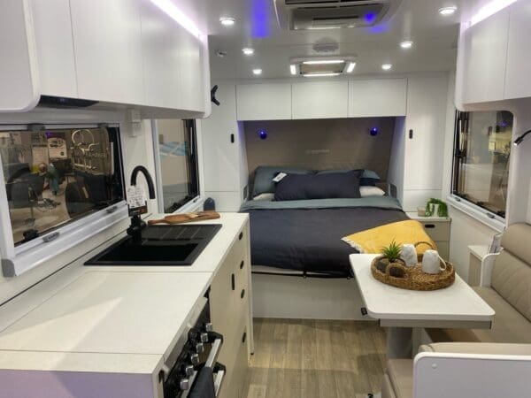  Motorhomes and Camper Trailers