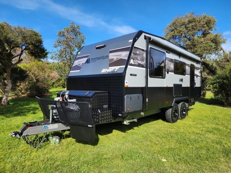 MOMENTUM S206BCS - Caravans