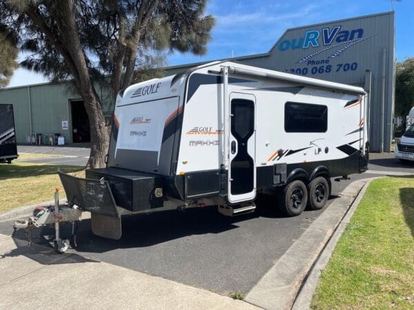 GOLF SAVANNAH MAXI 584 - Caravans